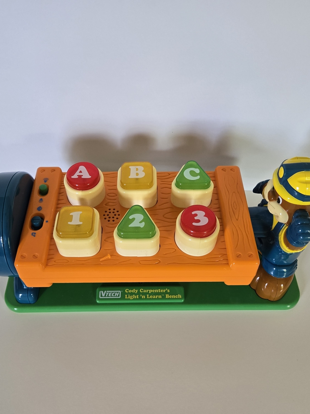 Cody Carpenter's Light 'n Learn Bench - Multicolor Educational Toy